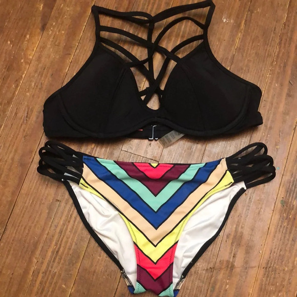 Victoria’s Secret Pink Bikini Small - Picture 1 of 8